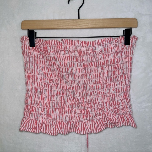 American Eagle Red White Striped Sleeveless Smocked Cropped Tube Top size large - Picture 5 of 5